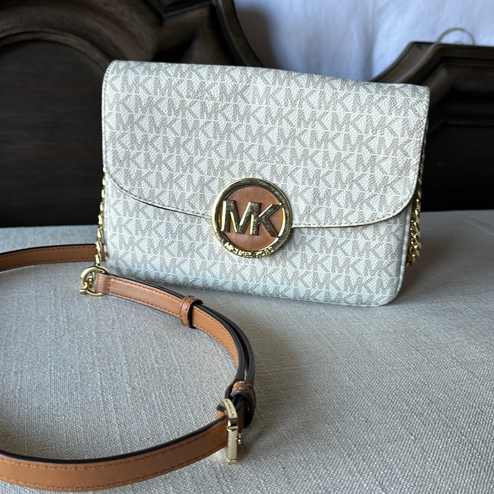 M.K. crossbody bag/shoulder purse